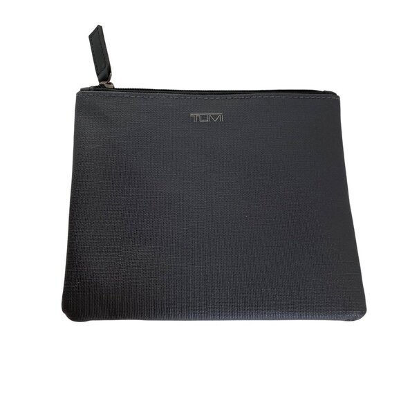 Tumi For Delta Black Travel Pouch With Zipper Closure & Textured Finish - Picture 1 of 5